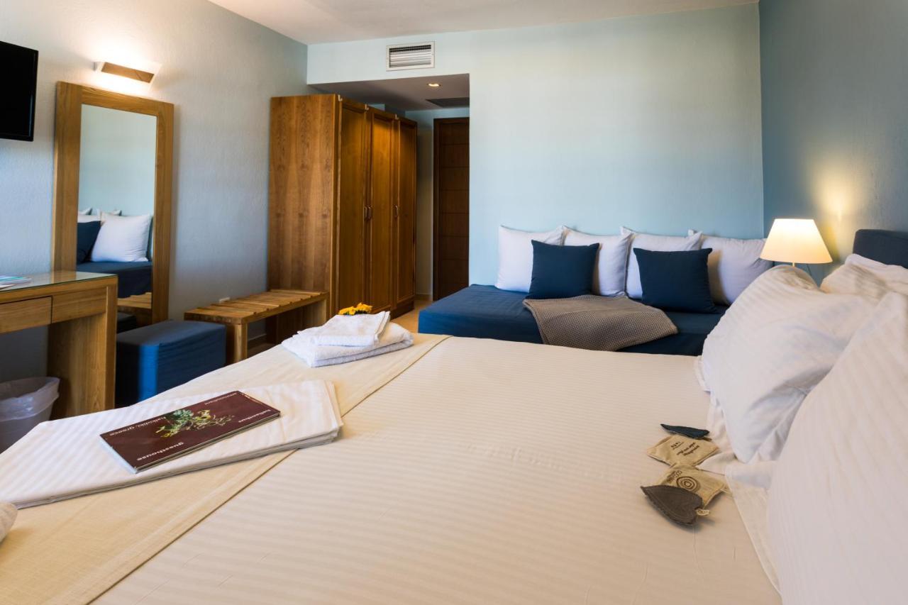 Helianthus Guesthouse アムリアニ エクステリア 写真